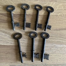 Vintage Old Keys Lot Of 7