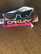oakley frogskins
