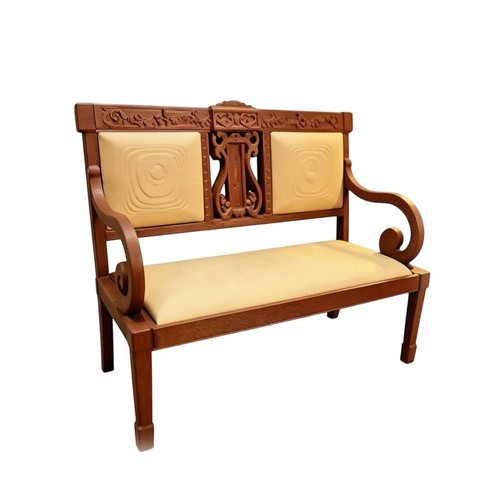 Dollhouse bench with cushions - with,