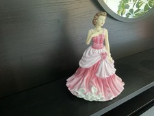 Royal Doulton Figure Pretty Ladies  HN5430 Loving Touch