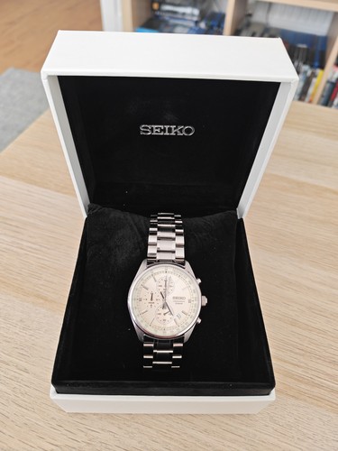 Seiko mens watch model - , 8t67