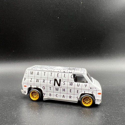 70s van white - white,