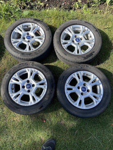 Ford max alloy wheels - ford,