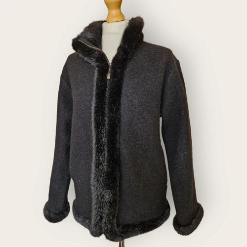 Lisa international vintage - lisa,