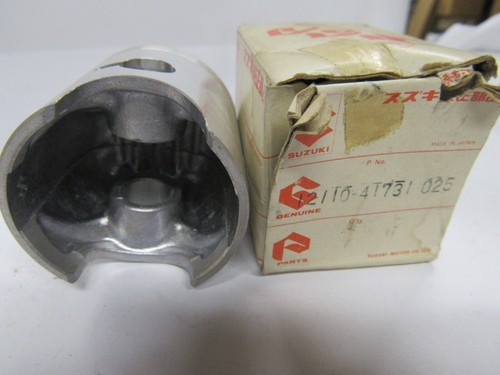 Nos genuine suzuki - suzuki, piston