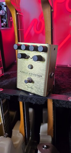 Fender pugilist distortion - fender,