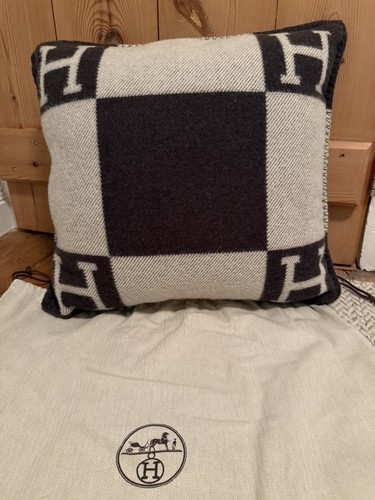 Hermes avalon cushion black - avalon, &