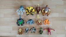 13 x Ben 10 Action Figures