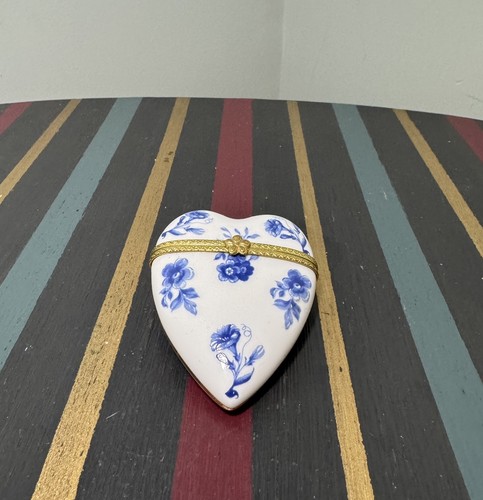 Heart shaped past times - past,