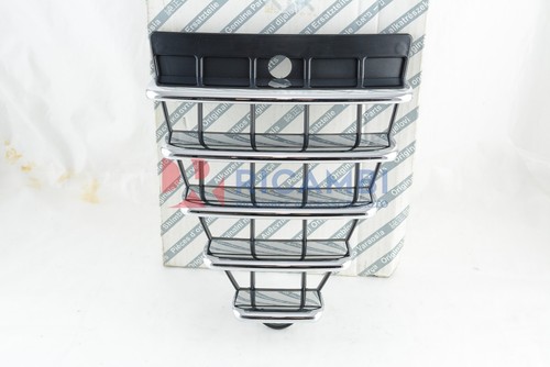 Front bumper grille - front,
