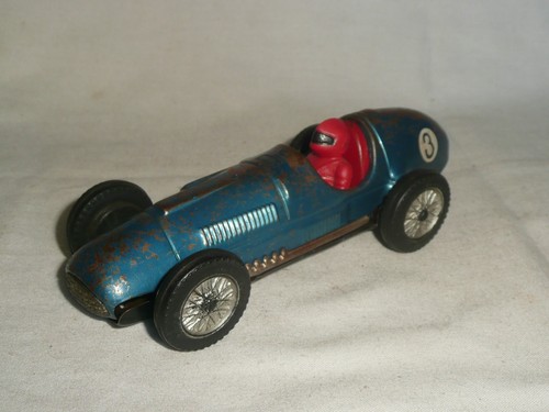 Vintage tinplate scalex - vintage.,
