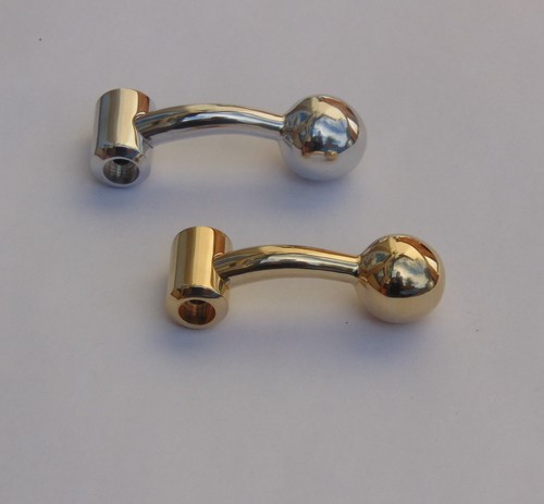 Oversize bolt handle - ,