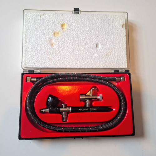 Spray gun for graphics - spray,