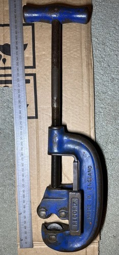 Record 202 pipe cutter 2 - no, 2"