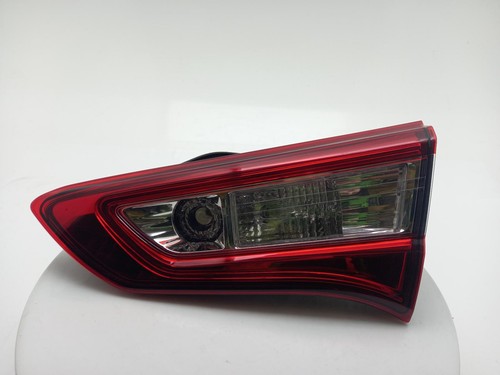 Toyota yaris tail light - toyota,