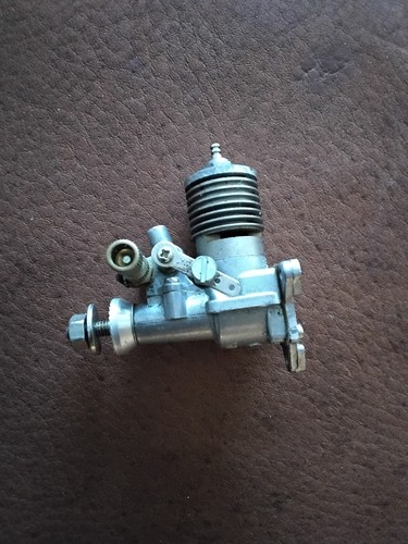 Enya 049 model engine - 2,