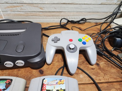 Nintendo console bundle - console,