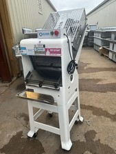 2023 Oliver Gravity Feed