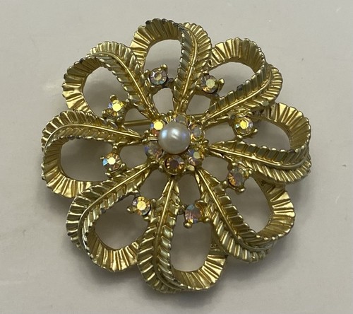 Vintage gold tone - tone, 1.75”