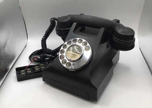 Vintage bakelite telephone - vintage,