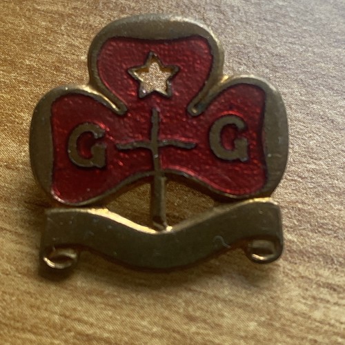 Girl guide metal badge ranger - guide, badge.