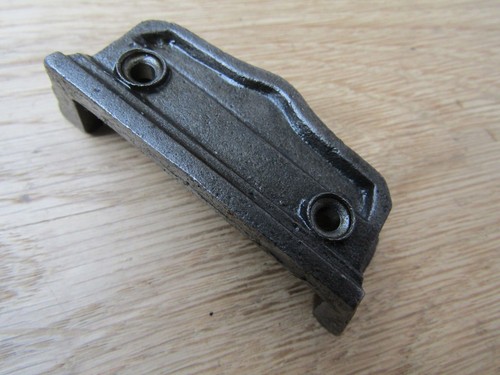 Cast iron rim lock keep - cast,