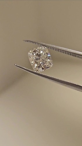 Natural mined diamond carat - diamond, 1