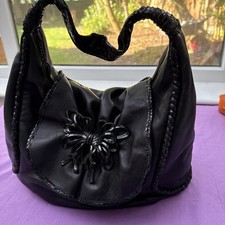 Betsey Johnson Womens Handbag Purse Medium Black Leather Handles. VGC.