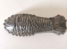 Vintage Metal Fish Jelly