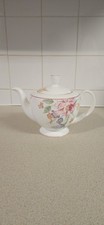 Vintage 1993 Royal Albert Bone