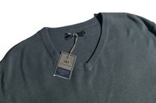 BNWT Mens Atlantic Bay V-Neck