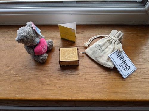 Valentine gifts you - me, bear