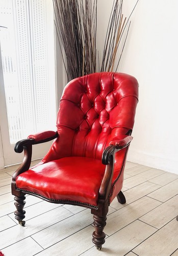 Red vintage tufted leather - tufted,