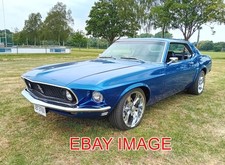 PHOTO  1970 FORD MUSTANG 5.0 LITRE V8 ENGINE AT THE BRISTOL AMERICAN CLASSIC CAR