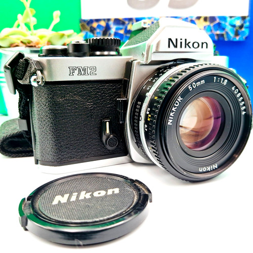 Nikon fm2 35mm film slr - film,