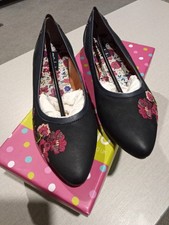 Ladies ballerina shoes