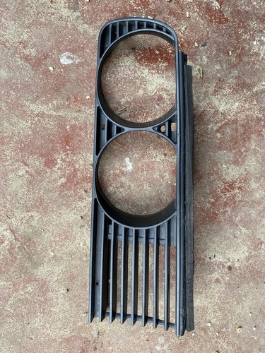 Bmw e30 grille right driver - grille,