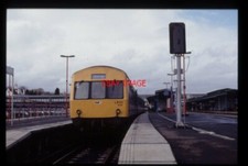 PHOTO  DMU L832 AT GUILDFORD