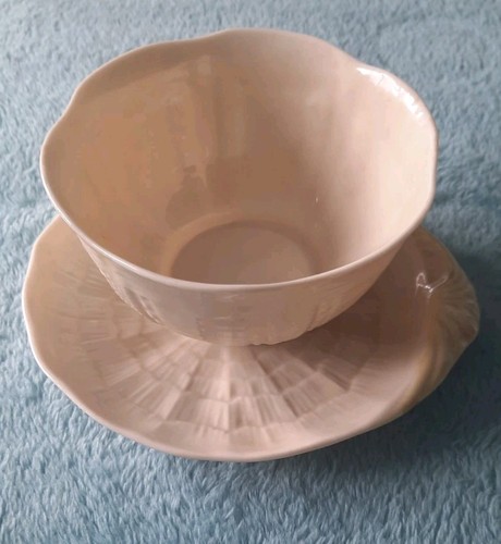 Belleek bowl shamrock - bowl,