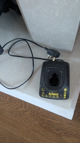 Genuine dewalt de9118 battery - de9118,