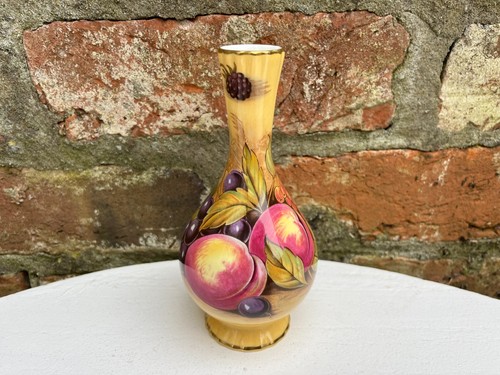 Aynsley orchard gold bud - bud, vase