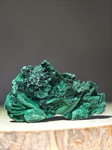 Raw fibrous malachite mineral - raw,