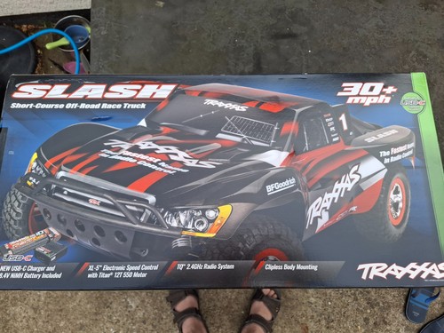 Traxxas slash remote control - traxxas,