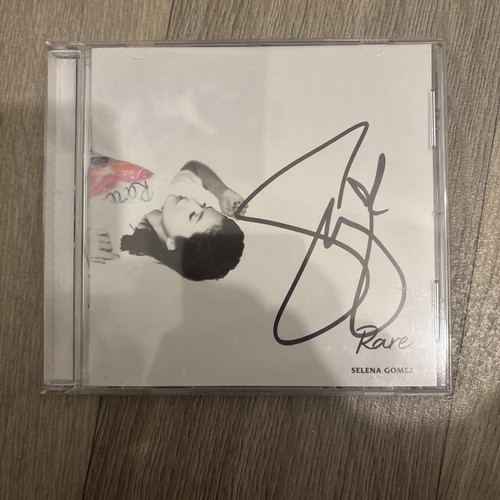 Selena gomez rare signed - rare, cd