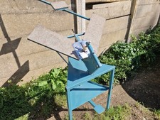 Blue picture framimg. Foot operated 10mm under pinner.