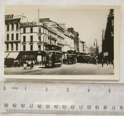Photo glasgow trams - in, street