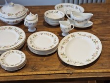 Wedgwood Mirabelle 6 Place Dinner Service
