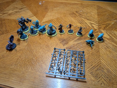 Malifaux tara crew with second - tara,