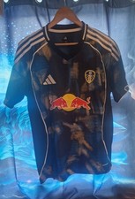 Leeds 3 Kit Shirt 25/26 Slim