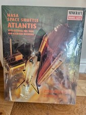 Minicraft model kits no 11616 Nasa Space Shuttle Atlantis